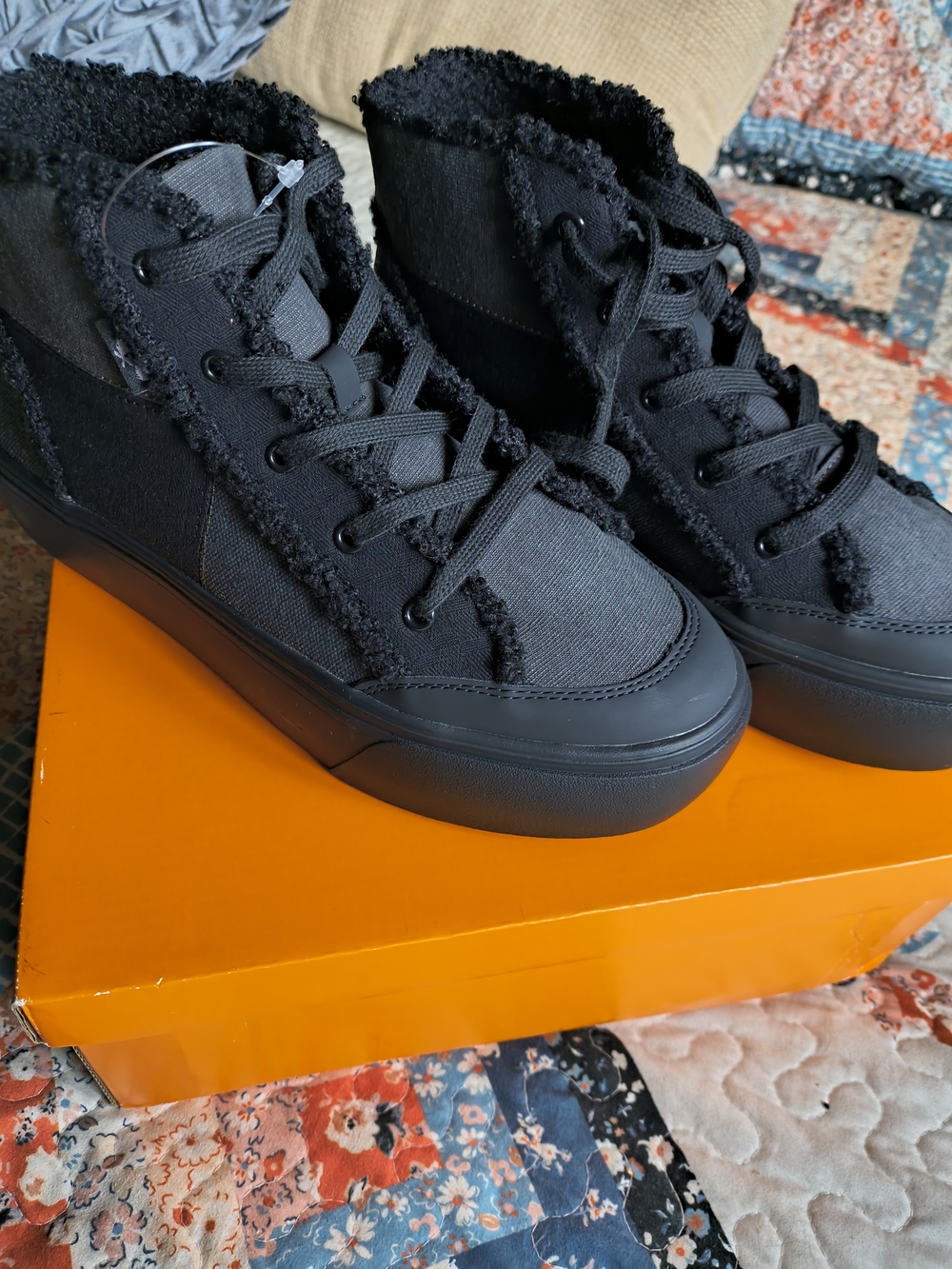 Rocket Dog Women’s Black High-Top Lace-Up Platform Casual Sneakers